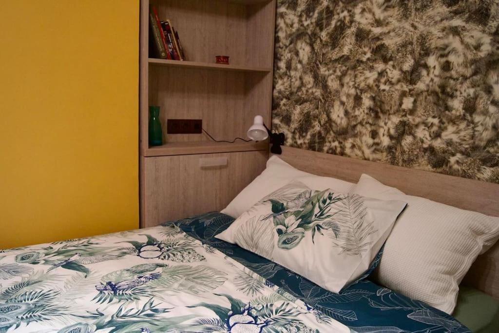 Cozy 2Br Oasis In Central Burgas Exterior photo