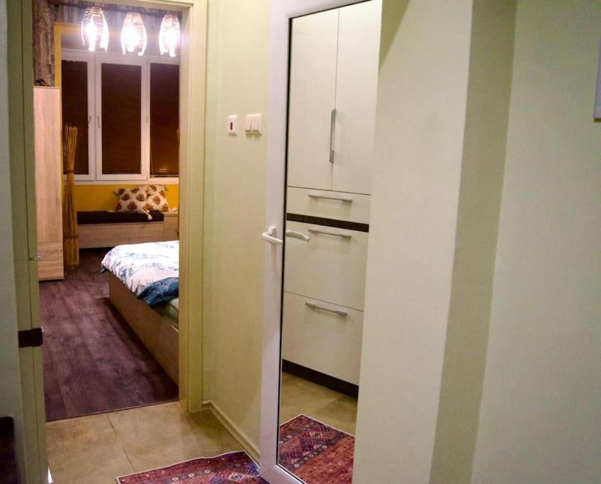 Cozy 2Br Oasis In Central Burgas Exterior photo